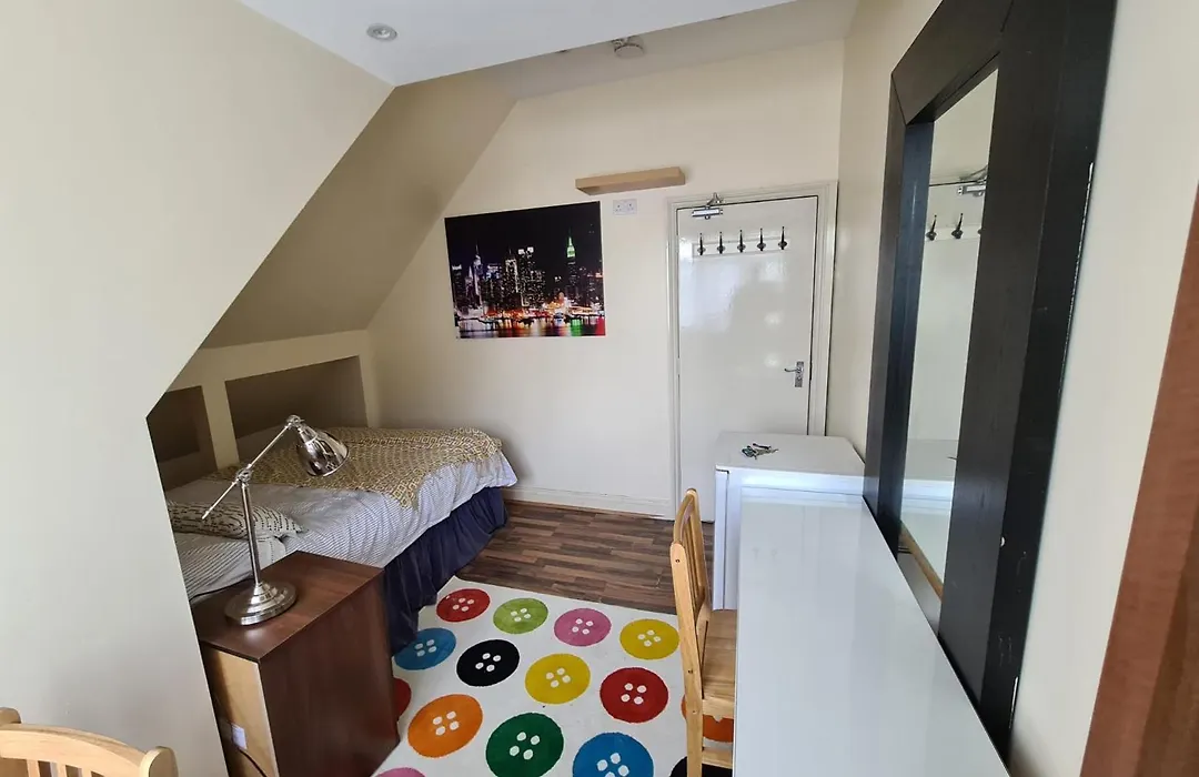 247 London Hostel-1